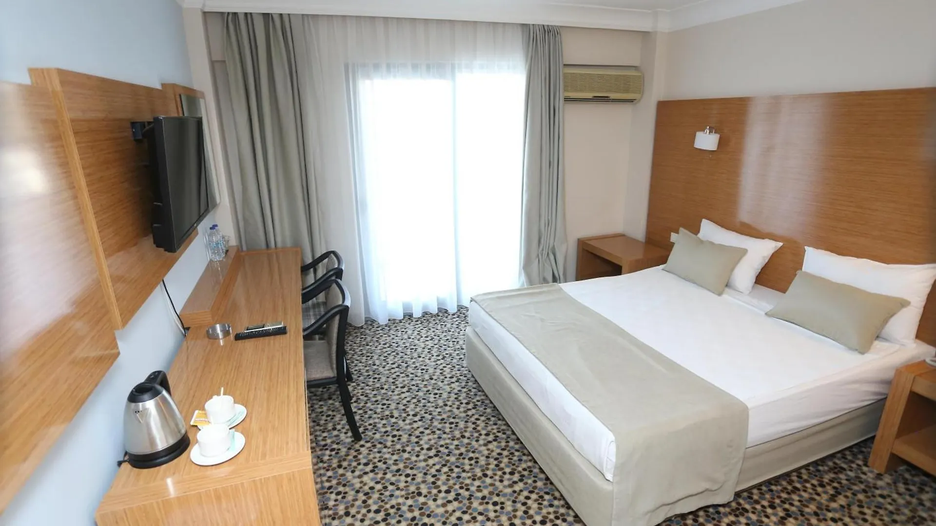Ada Newday Resort Hotel كوشاداسيه