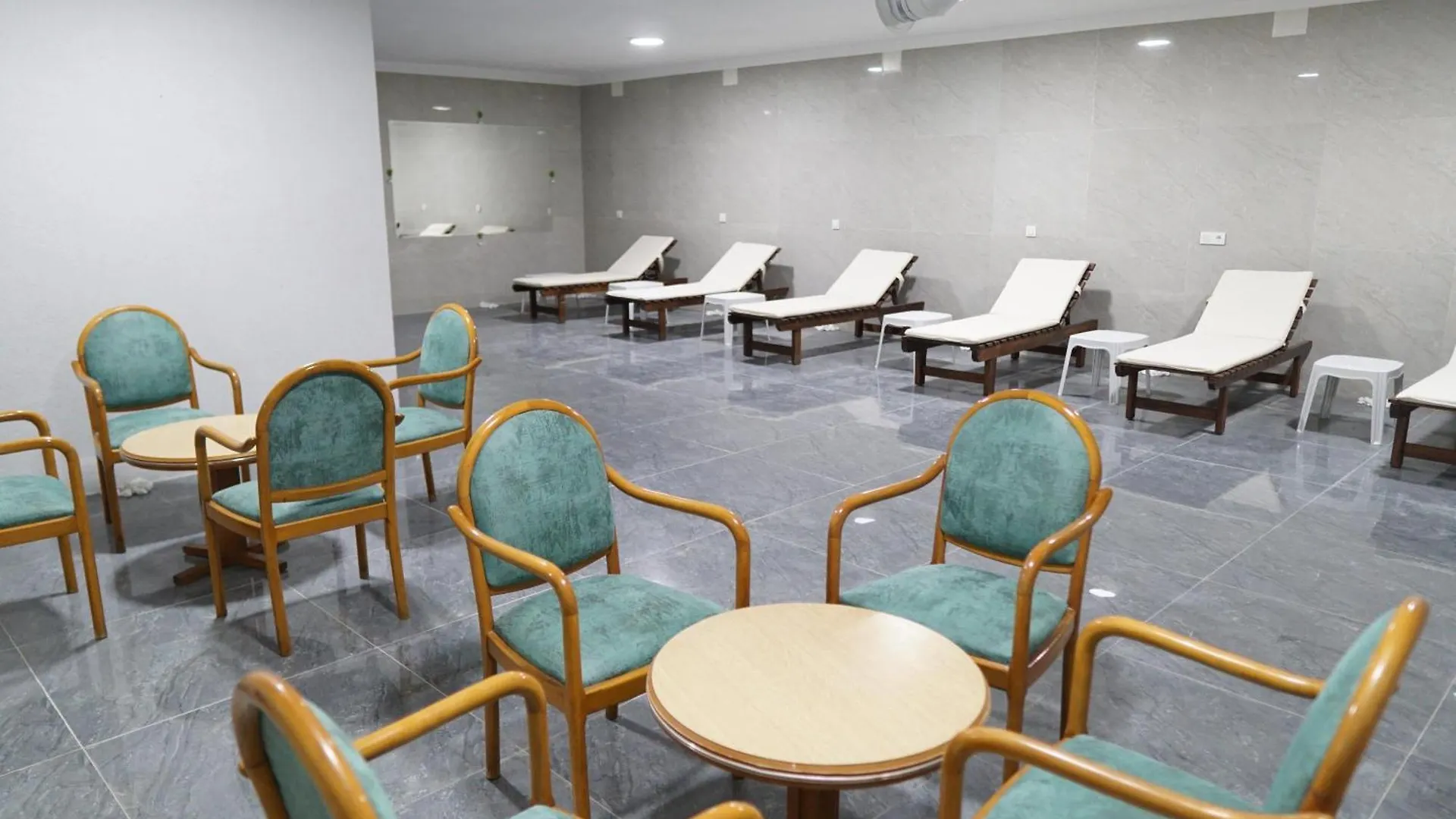 Ada Newday Resort Hotel كوشاداسيه