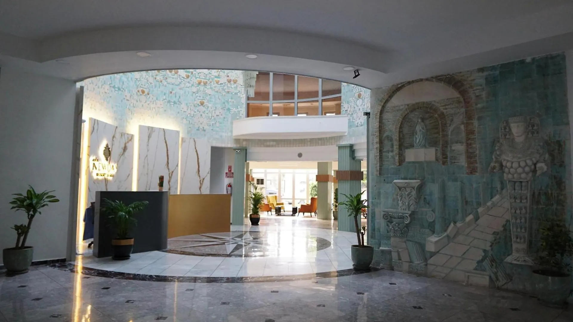 Ada Newday Resort Hotel كوشاداسيه
