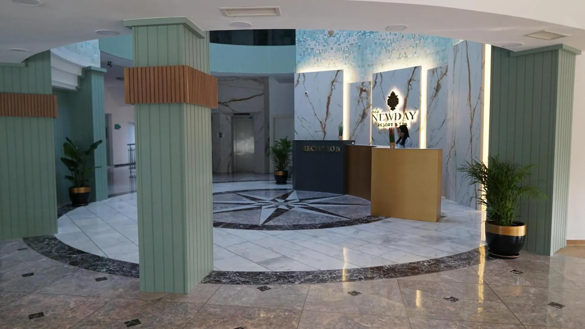 Ada Newday Resort Hotel كوشاداسيه
